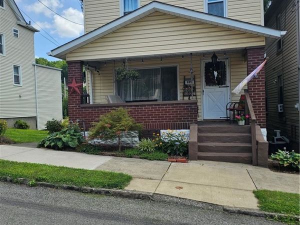 829 Vermont Ave , Glassport, PA 15045