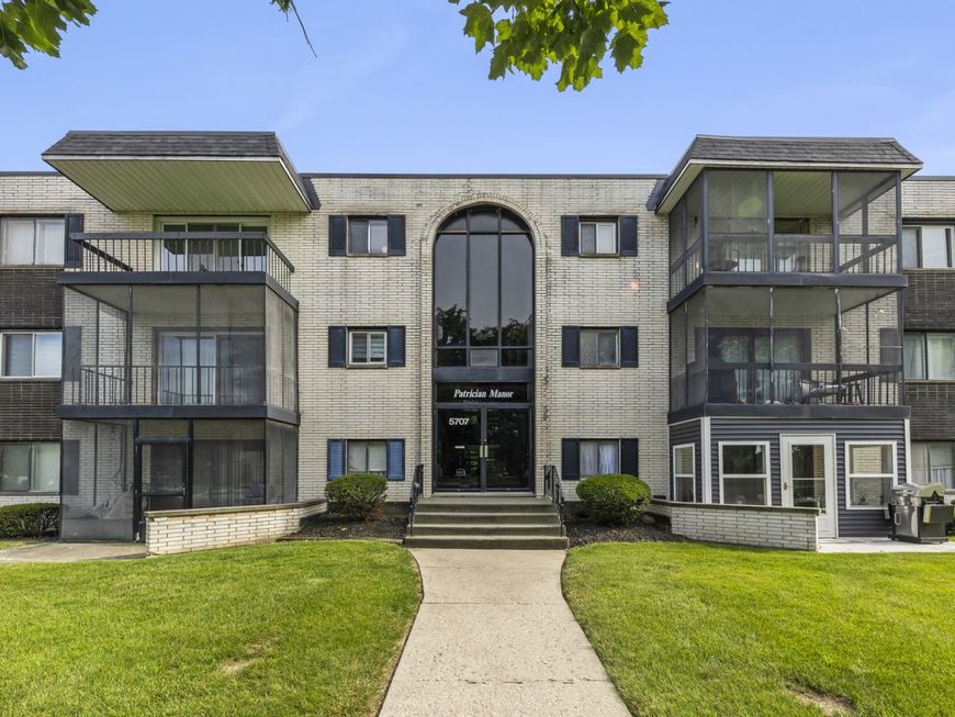 Main Photo