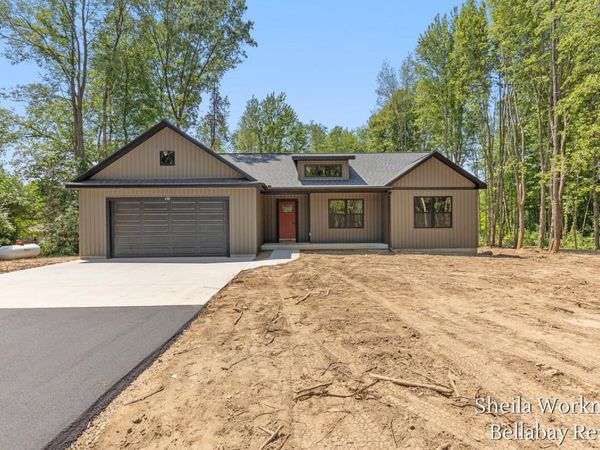 6381 Wood School Road, Freeport, MI 49325