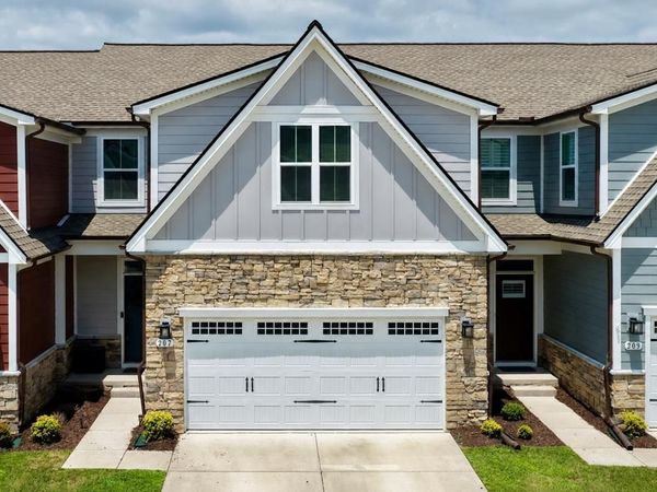 207 Pitchfork Way, Gallatin, TN 37066