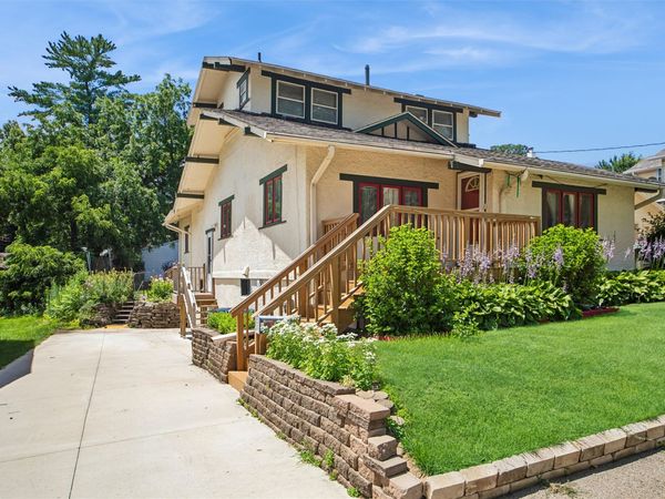 3828 Hunter Avenue, Des Moines, IA 50311