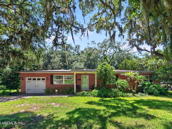 1863 HIGHLAND Drive, Fernandina Beach, FL 32034