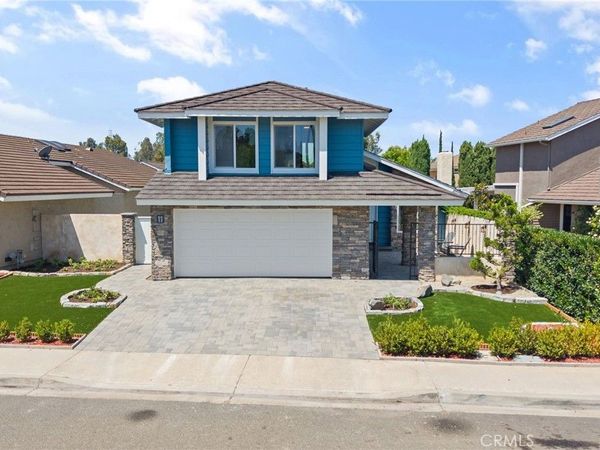 11 Halfmoon , Irvine, CA 92614