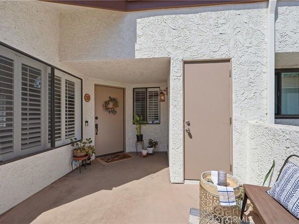 1283 Calle Bonita , Camarillo, CA 93012