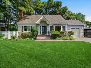901 Liberty Street , Bohemia, NY 11716