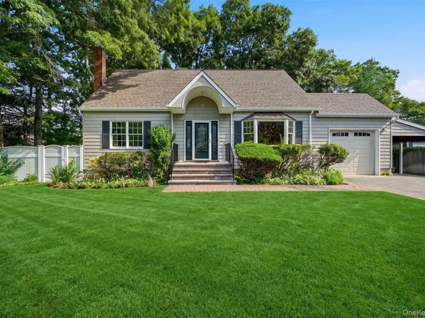 901 Liberty Street , Bohemia, NY 11716