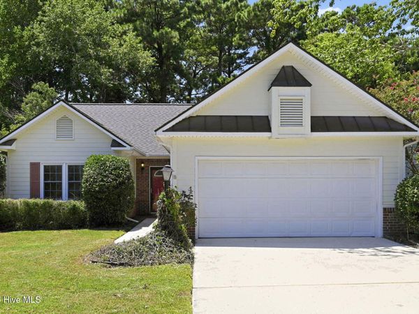 1107 Mill Run Road , Sneads Ferry, NC 28460