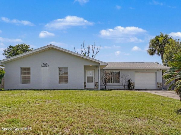 250 Cambridge Avenue NE , Palm Bay, FL 32907