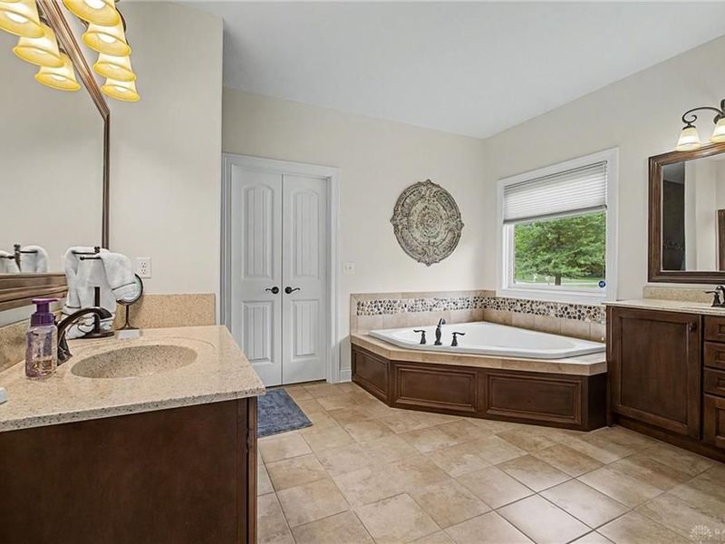 696 Treeline Court, Clearcreek Township, OH 45066 Photo 23