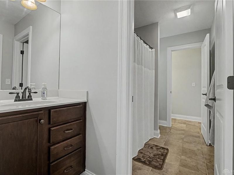 696 Treeline Court, Clearcreek Township, OH 45066 Photo 29