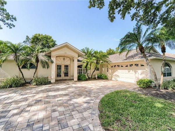2059 Imperial CIR , NAPLES, FL 34110