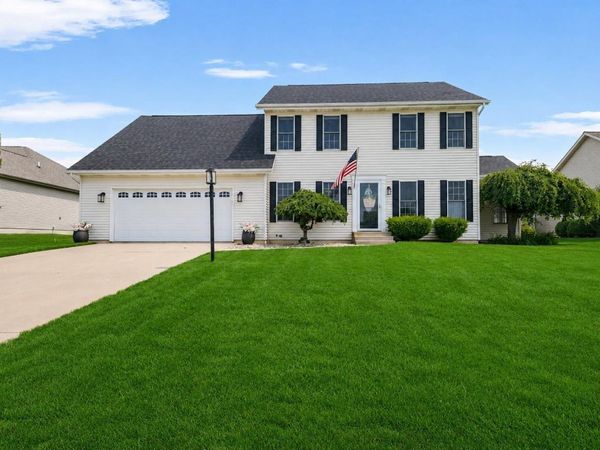 5682 Yellow Wood Drive, South Bend, IN 46614