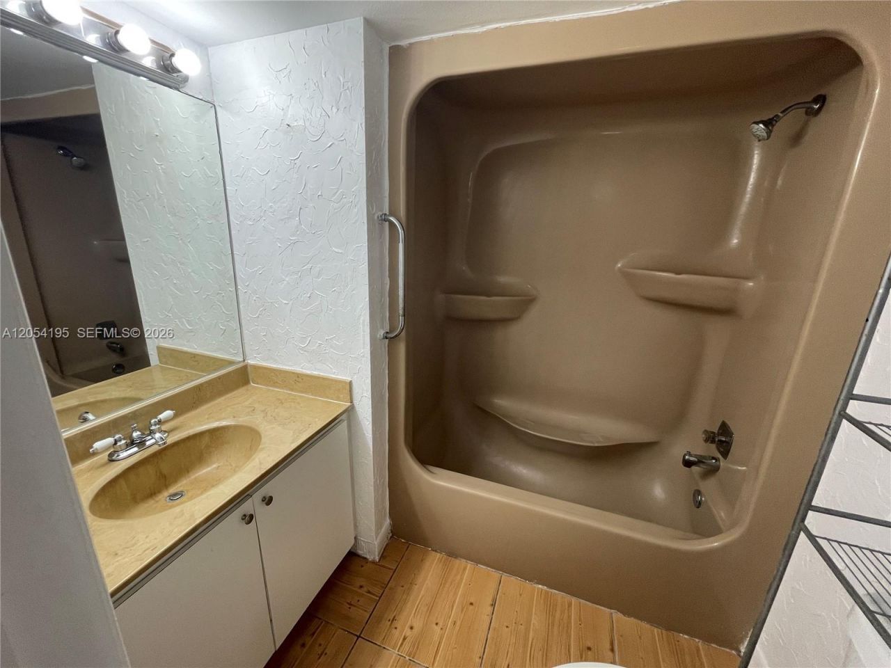 16220 NW 2nd Ave , Unit 312, Miami, FL 33169 Photo