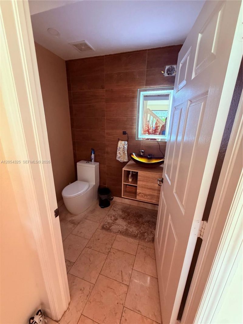 7950 NW 108th Pl , Doral, FL 33178 Photo