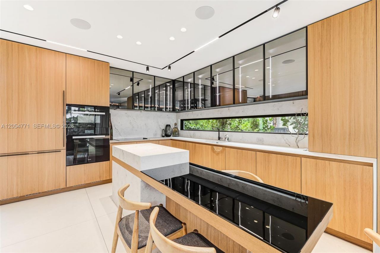 288 Palm Ave , Miami Beach, FL 33139 Photo