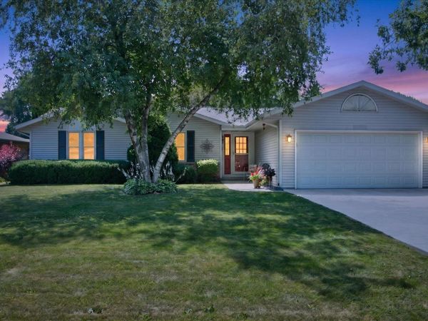 4126 Tanglewood Drive, Janesville, WI 53546