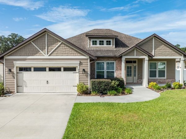 208 SW MAPLE PL, Lake City, FL 32024