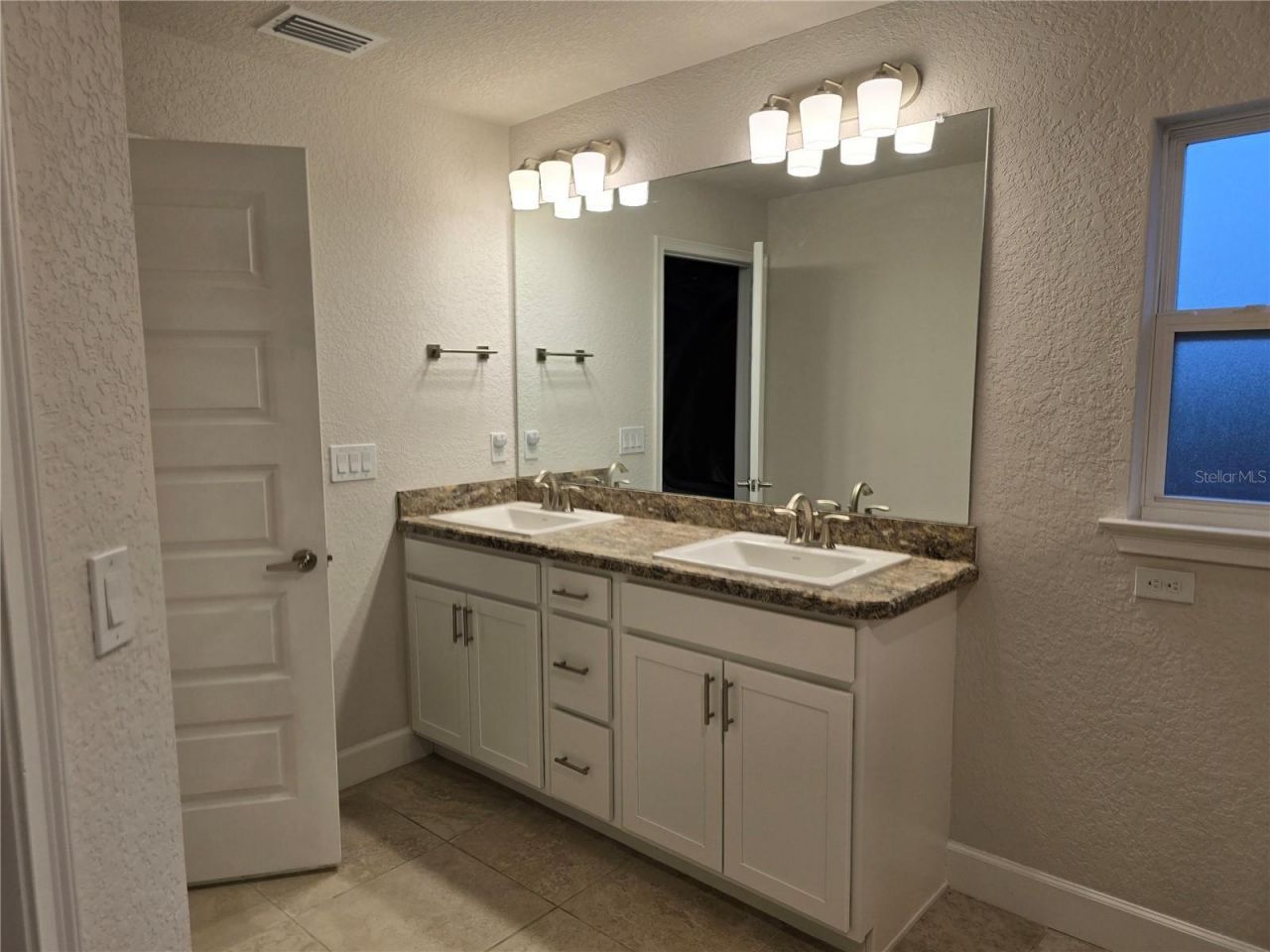825 W Hallam Drive , Citrus Springs, FL 34434 Photo