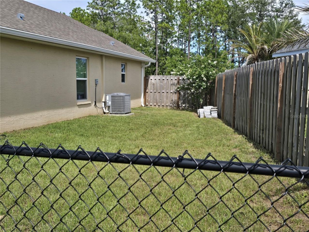 825 W Hallam Drive , Citrus Springs, FL 34434 Photo