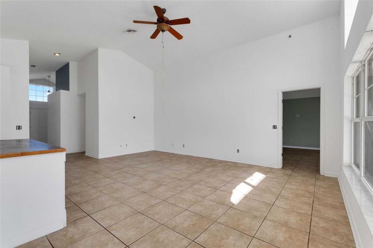 844 Berwick Dr , Davenport, FL 33897 Photo