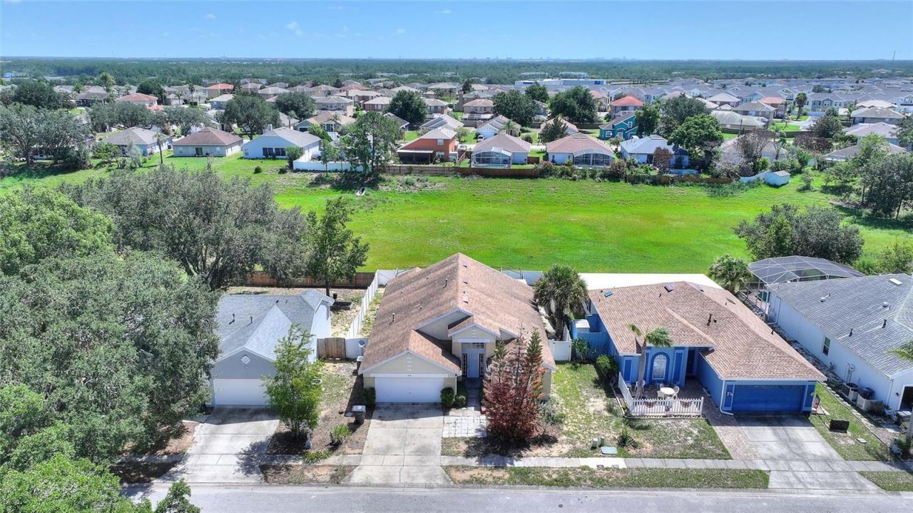 844 Berwick Dr , Davenport, FL 33897 Photo