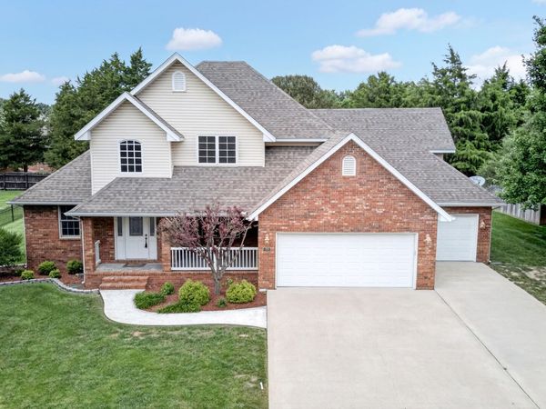 77 Remington Drive , Monett, MO 65708