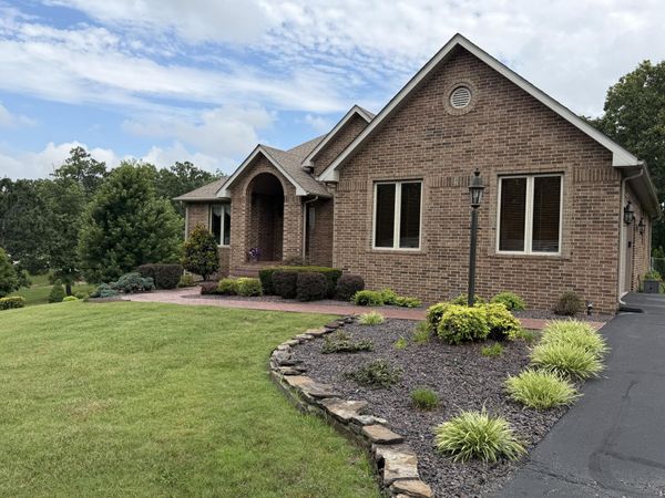10642 County Road 8070, West Plains, MO 65775