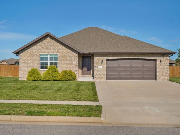 6033 S Iris Lane , Battlefield, MO 65619