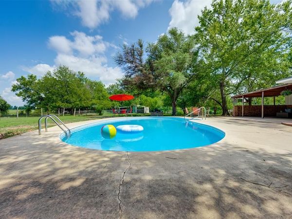 307 Daingerfield Street, Naples, TX 75568