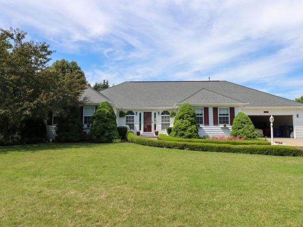 3906 Jacob Ct, Mount Pleasant, WI 53403