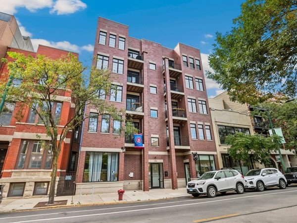 2936 N Lincoln Avenue , Unit 3S, Chicago, IL 60657