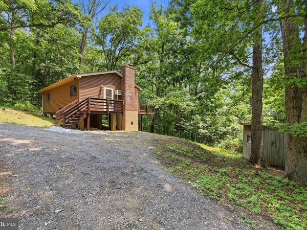 460 HILLTOP LANE, MOUNT JACKSON, VA 22842
