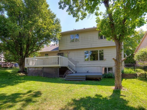 4616 93rd Street, Urbandale, IA 50322
