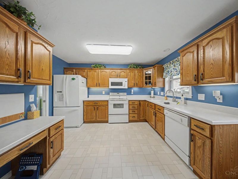 320 Harmony Drive, Harrison, OH 45030 Photo 12