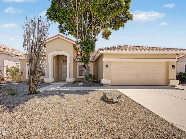 655 W SILVER CREEK Road, Gilbert, AZ 85233