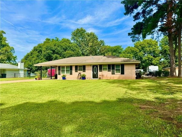 6418 BOUEF Trace, Alexandria, LA 71301