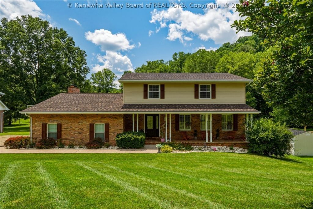 301 Teays Meadows Road, Scott Depot, WV 25560 Main Photo