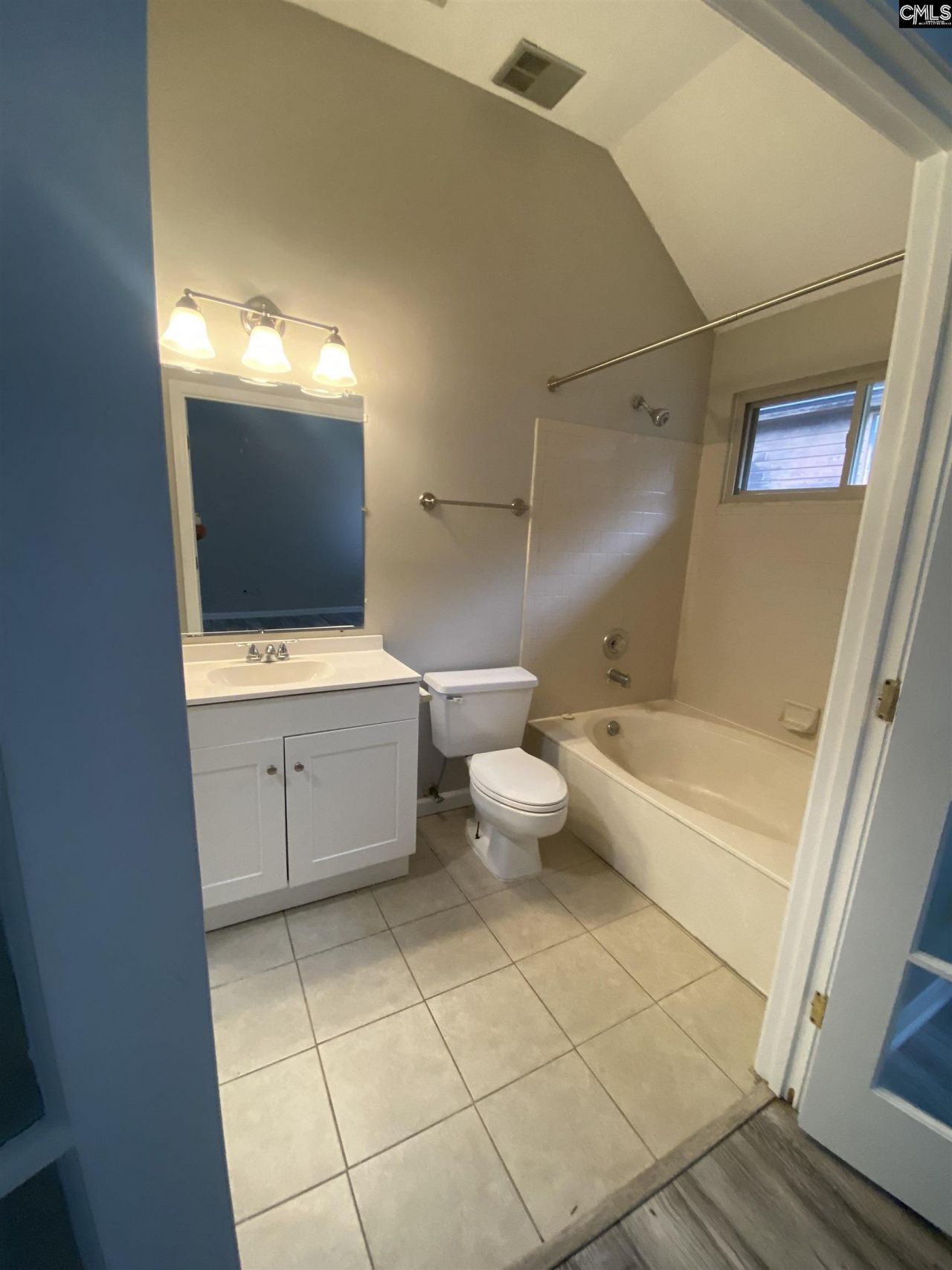 8208 Bay Springs Road  Photo 12