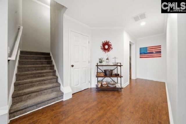 104 Saks Avenue  Photo 29