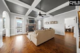 104 Saks Avenue  photo 4