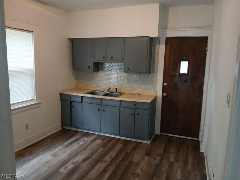 3703 Dawning Avenue , Cleveland, OH 44109 Photo 13