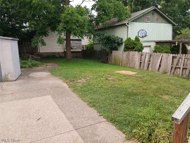 3703 Dawning Avenue , Cleveland, OH 44109 Photo 19