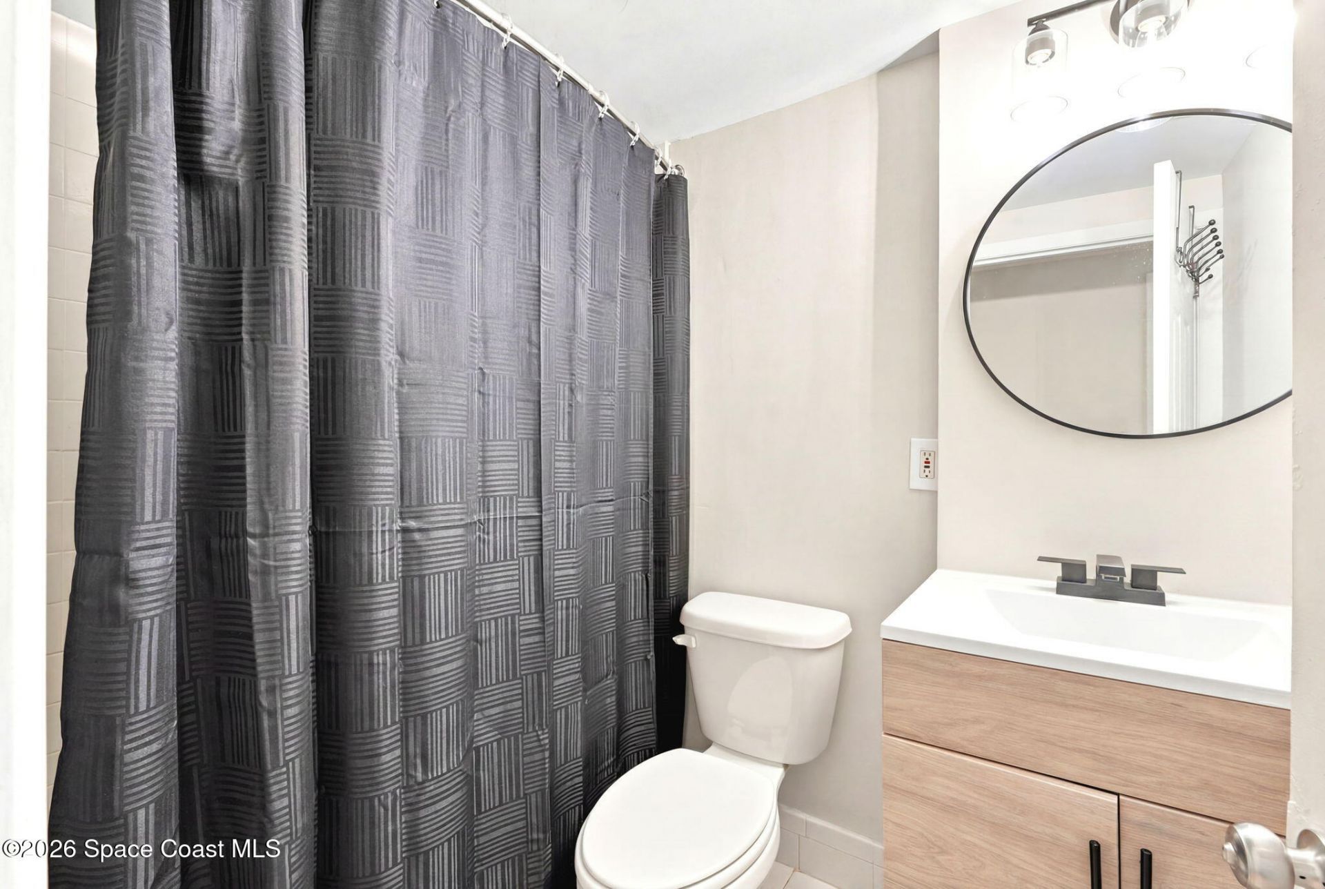 670-678 Atlantic Drive , Satellite Beach, FL 32937 Photo