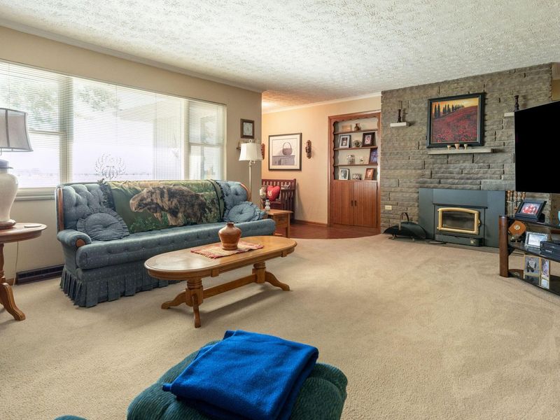 207 Darby Creek Drive , Galloway, OH 43119 Photo 5