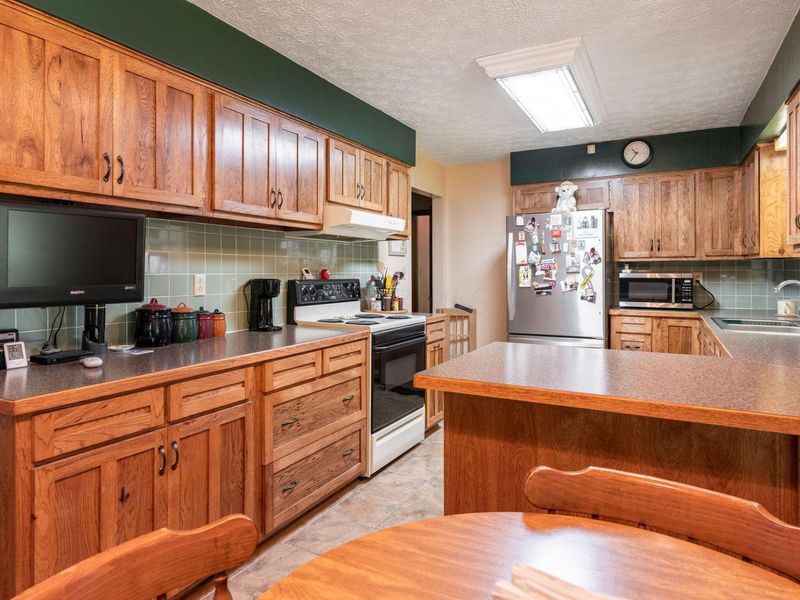 207 Darby Creek Drive , Galloway, OH 43119 Photo 9