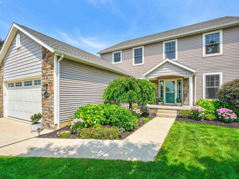 5533 E Bertram Drive, Port Clinton, OH 43452 Photo 4