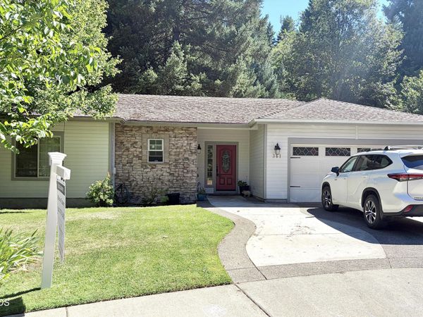 361 Noah's Way, Cave Junction, OR 97523