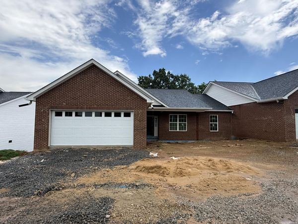 1053 Patriot Landing Drive, Dandridge, TN 37725