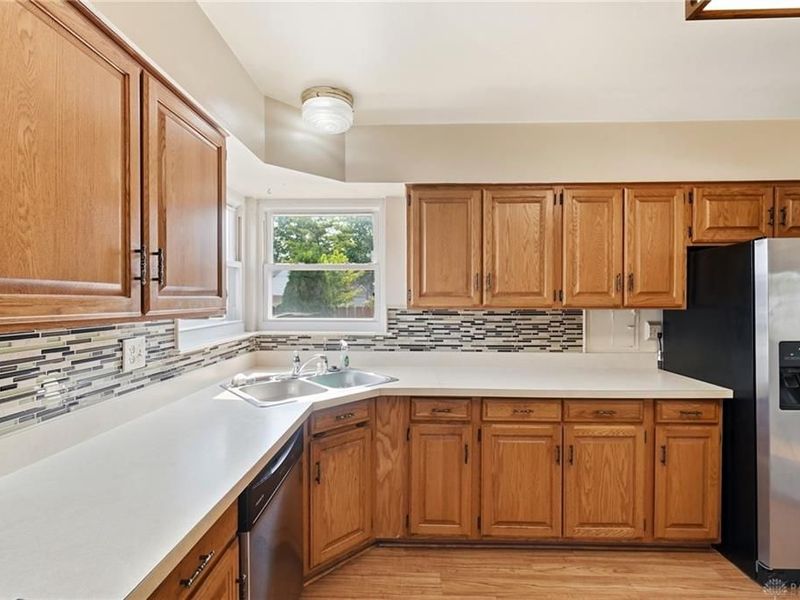 2413 Olson Drive, Kettering, OH 45420 Photo 20