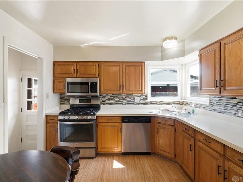 2413 Olson Drive, Kettering, OH 45420 Photo 21